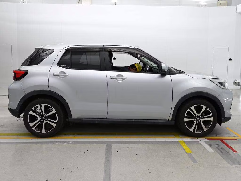 DAIHATSU ROCKY