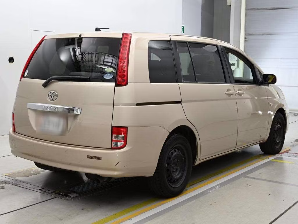 TOYOTA ISIS