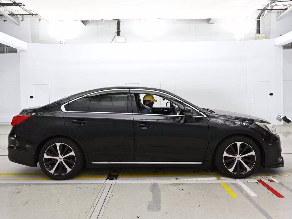 SUBARU LEGACY B4