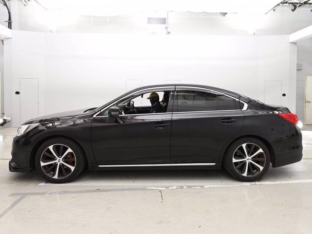 SUBARU LEGACY B4