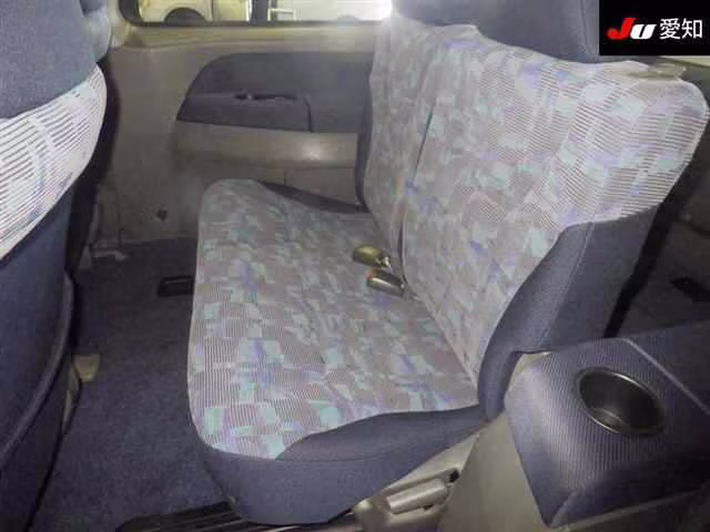 MITSUBISHI RVR