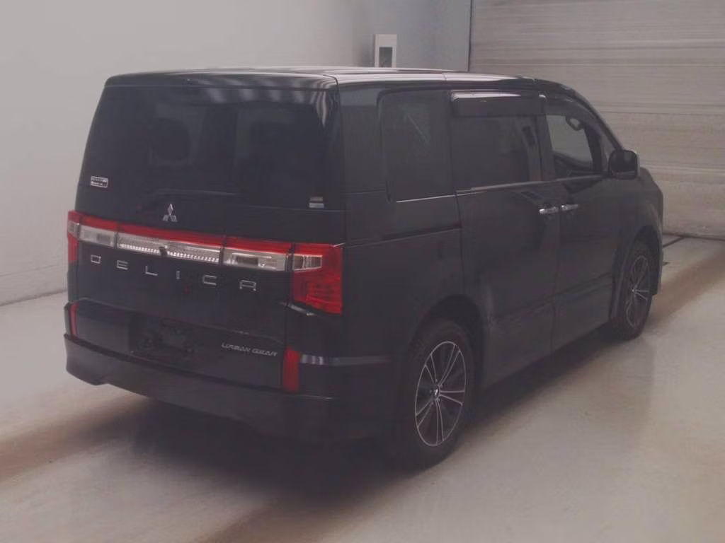 MITSUBISHI DELICA D:5