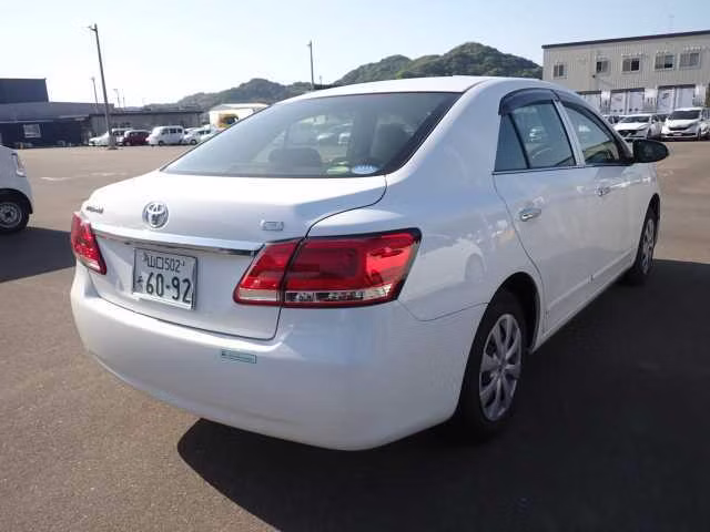 TOYOTA PREMIO