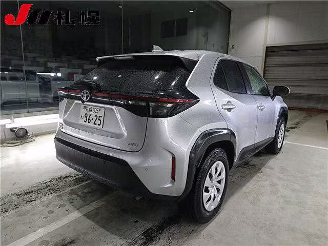 TOYOTA YARIS CROSS