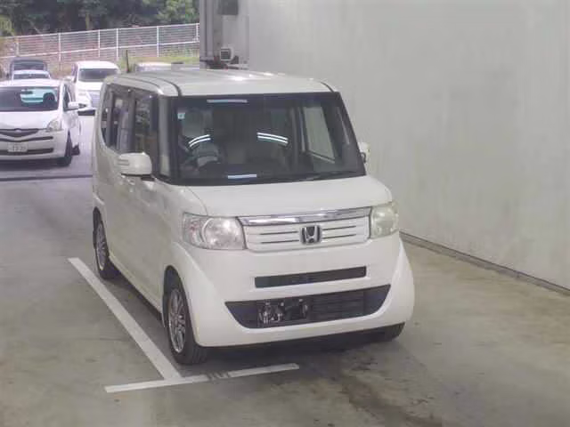 HONDA N-BOX