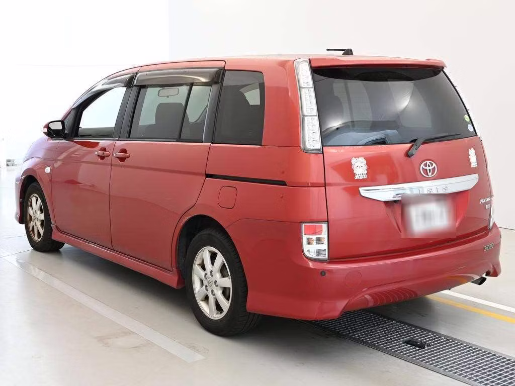TOYOTA ISIS