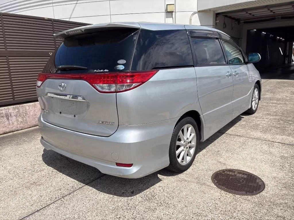TOYOTA ESTIMA