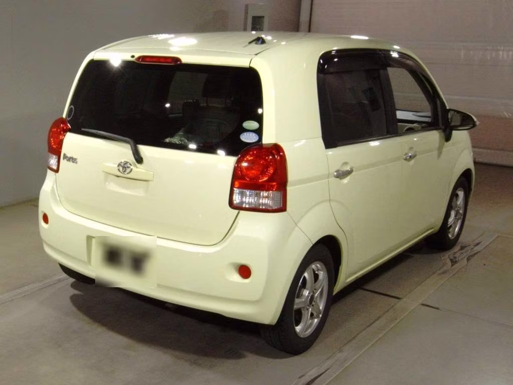 TOYOTA PORTE
