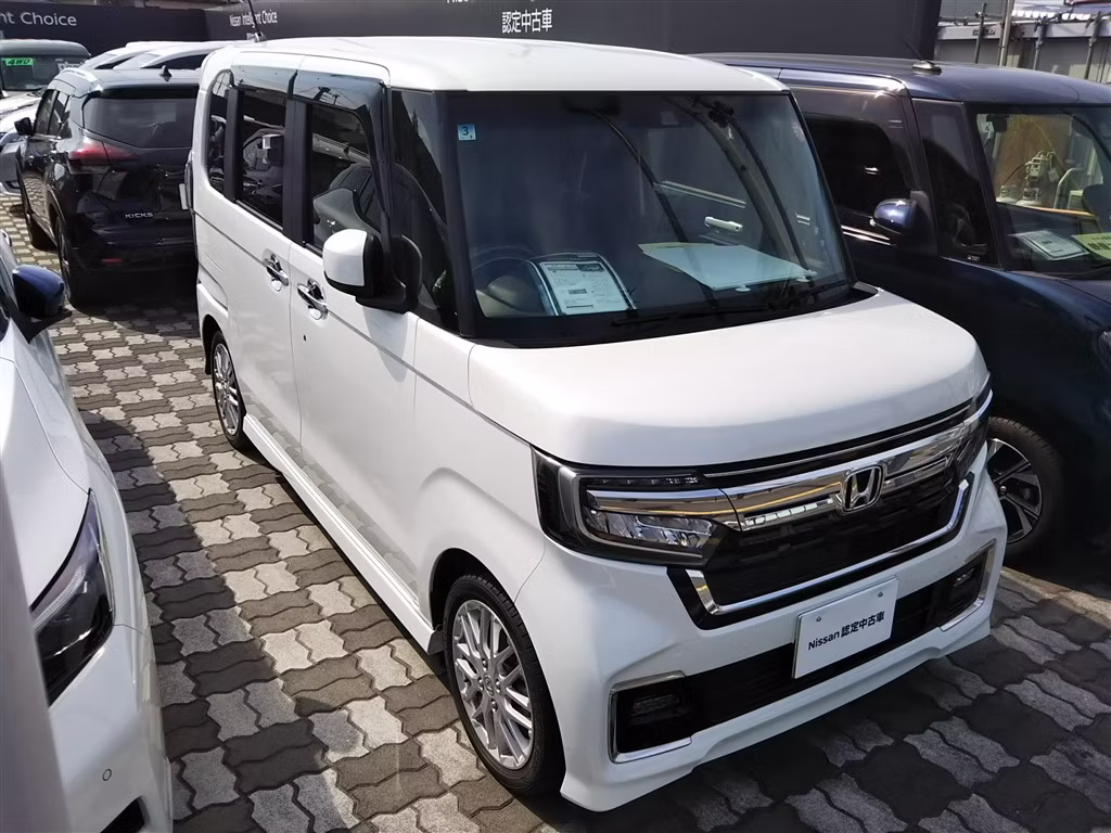 HONDA N-BOX