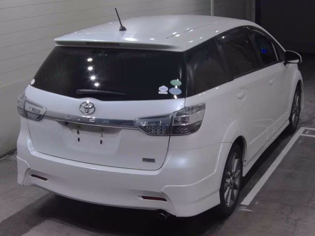 TOYOTA WISH