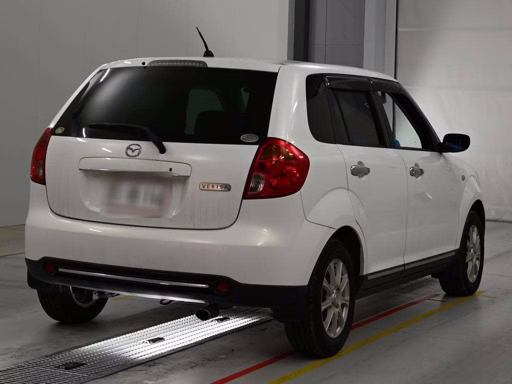 MAZDA VERISA