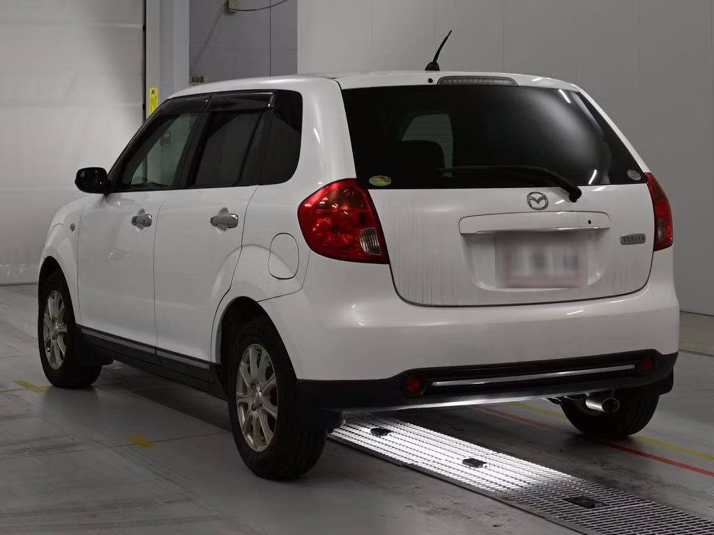 MAZDA VERISA