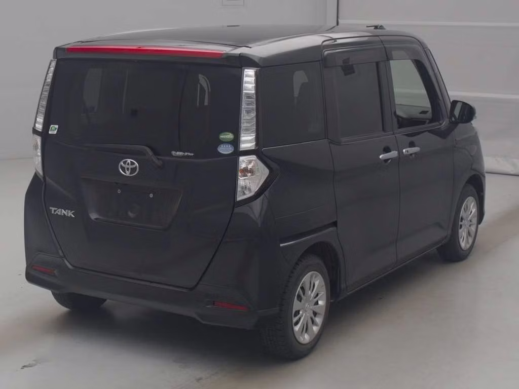 TOYOTA TANK