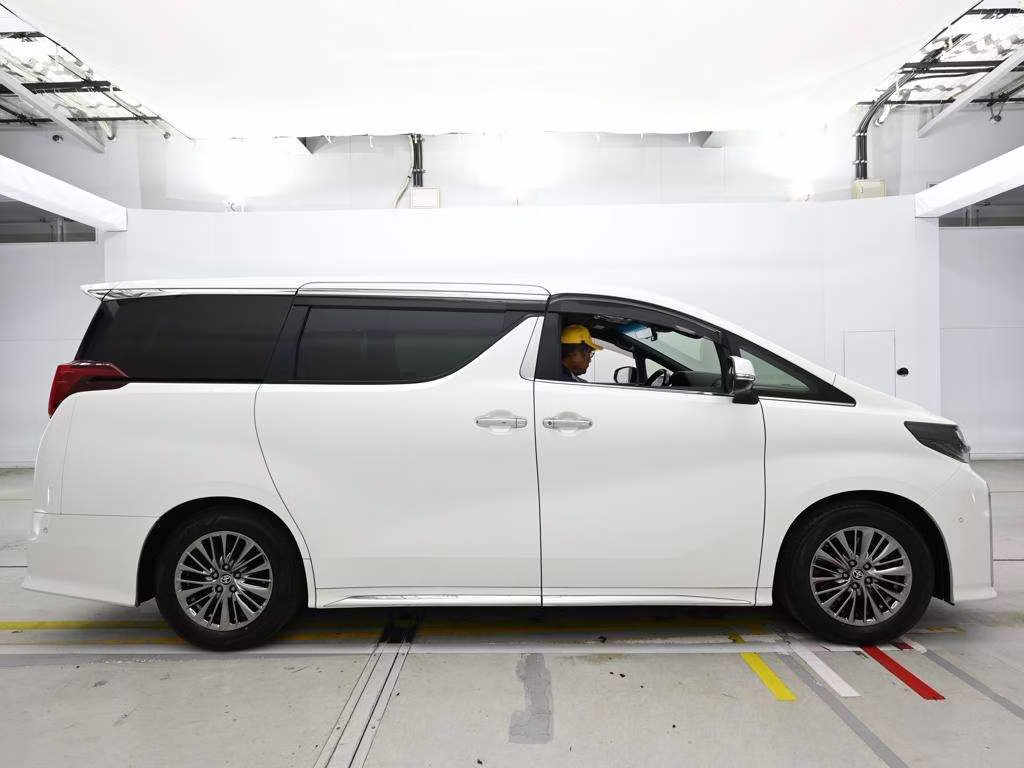 TOYOTA ALPHARD