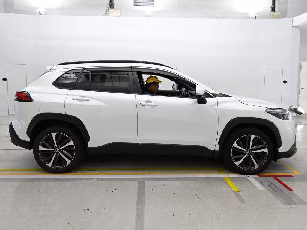 TOYOTA COROLLA CROSS
