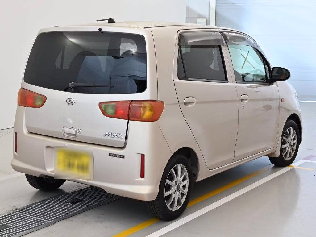 DAIHATSU MAX