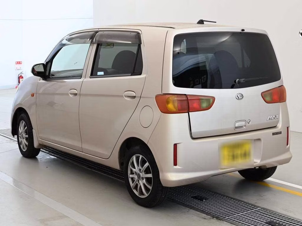 DAIHATSU MAX