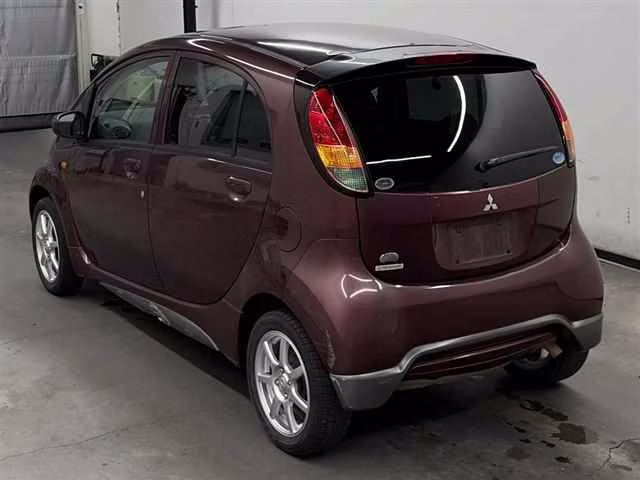 MITSUBISHI I