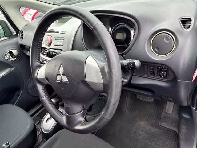 MITSUBISHI I