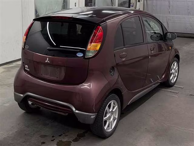 MITSUBISHI I