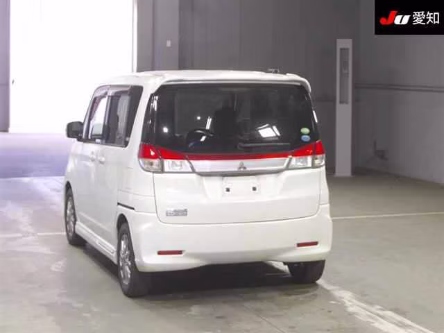 MITSUBISHI DELICA D:2