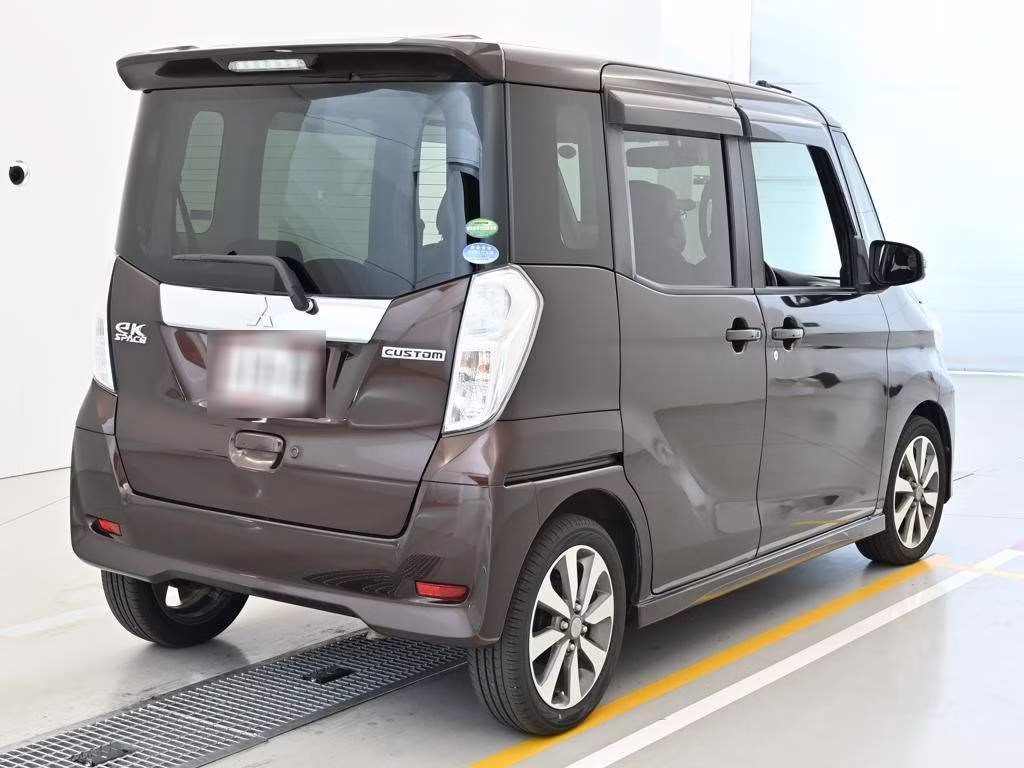 MITSUBISHI EK SPACE