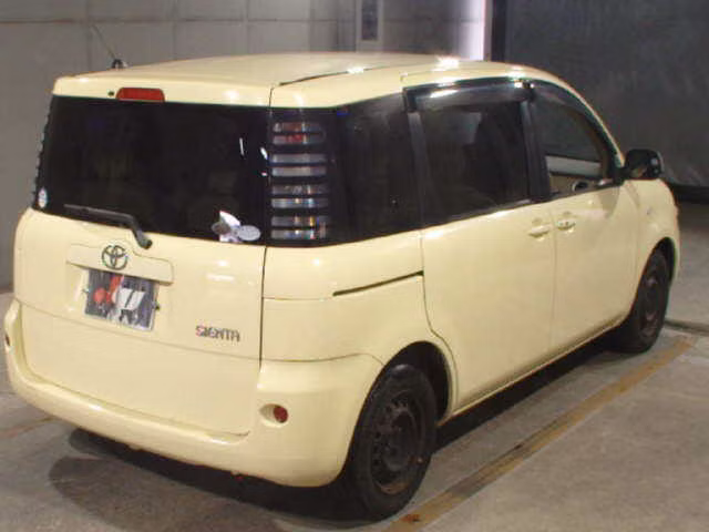 TOYOTA SIENTA