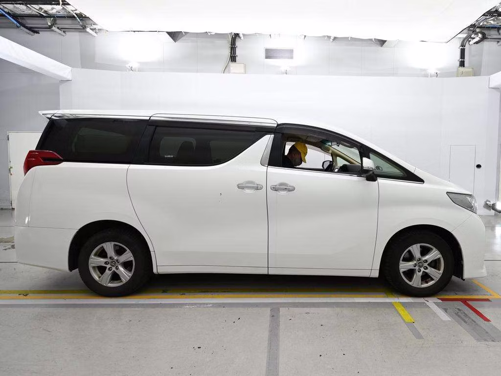 TOYOTA ALPHARD