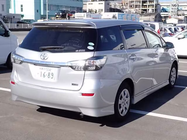 TOYOTA WISH