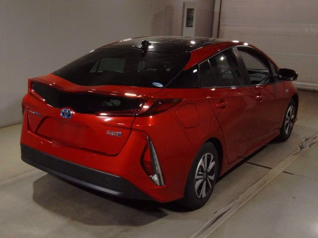 TOYOTA PRIUS PHV