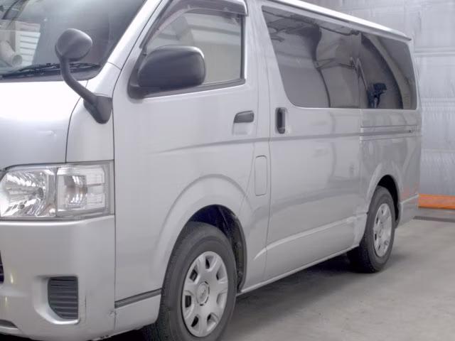 TOYOTA REGIUS ACE