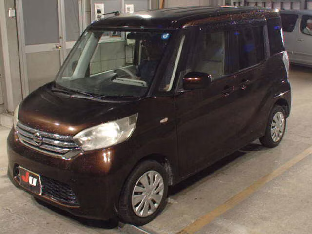 NISSAN DAYZ ROOX