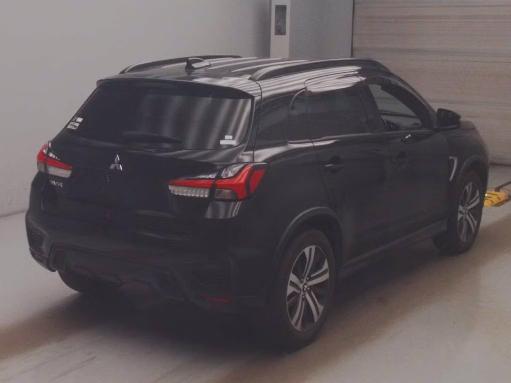 MITSUBISHI RVR