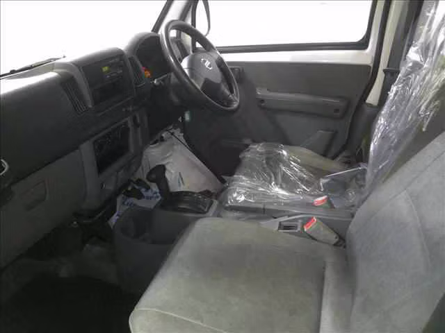 NISSAN CLIPPER