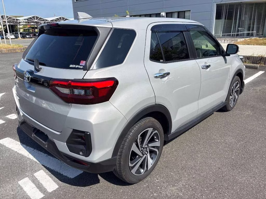 TOYOTA RAIZE