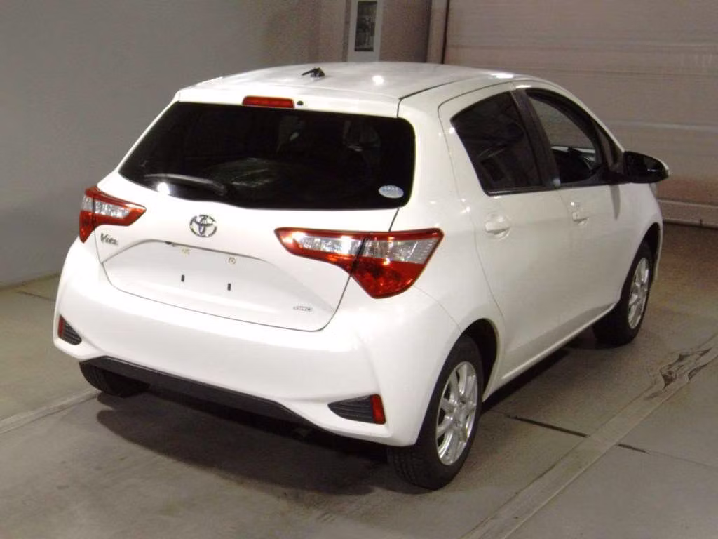 TOYOTA VITZ