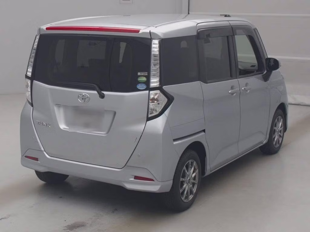 TOYOTA TANK