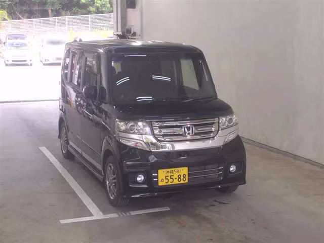 HONDA N-BOX