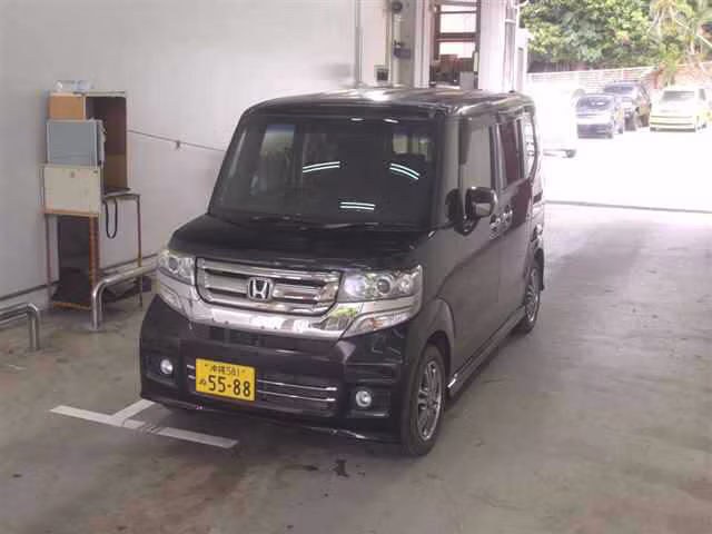 HONDA N-BOX
