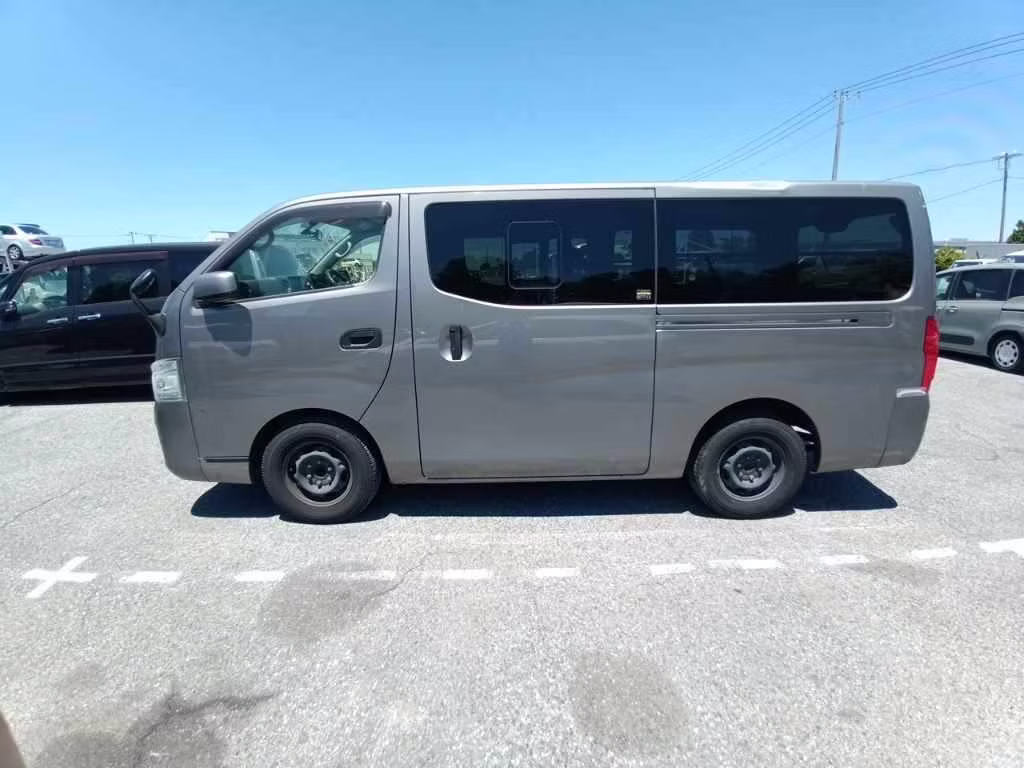 NISSAN NV350 CARAVAN