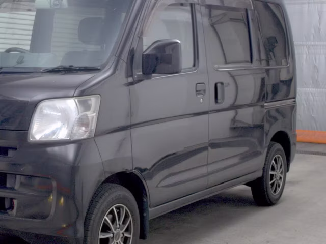 TOYOTA PIXIS VAN