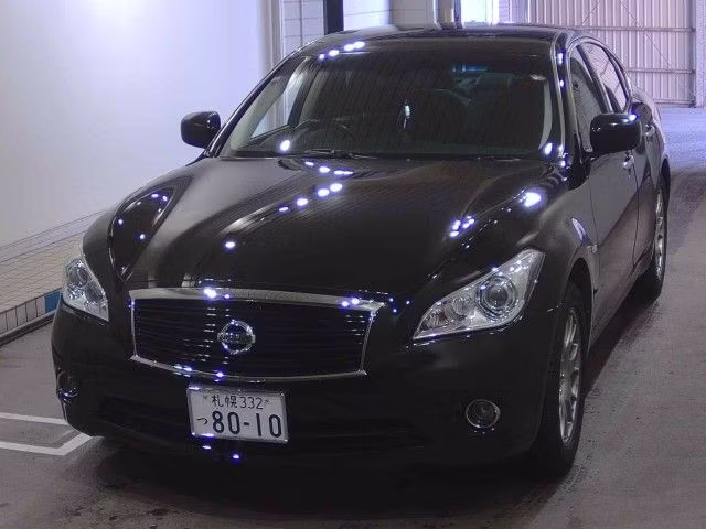 NISSAN FUGA