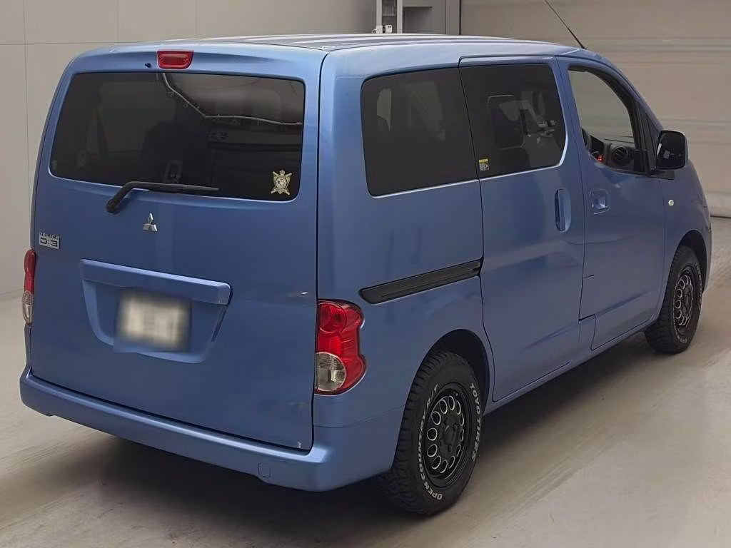 MITSUBISHI DELICA D:3