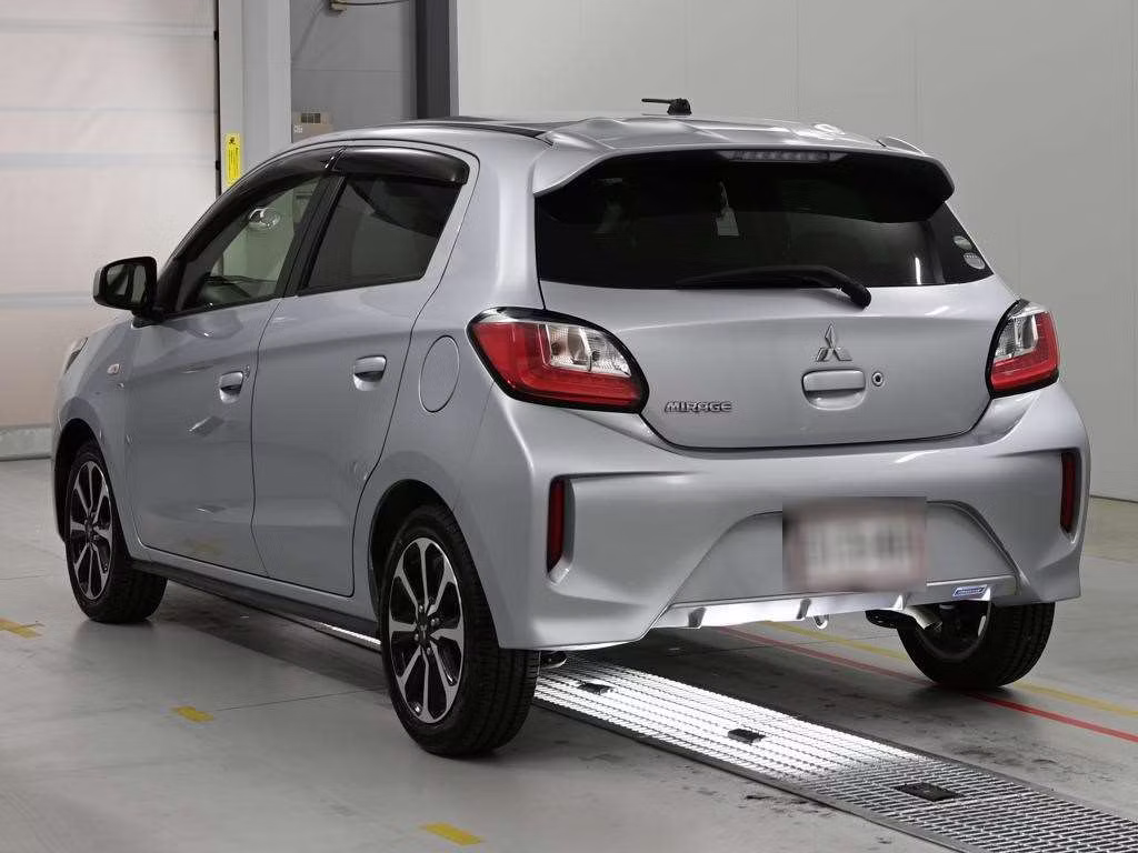 MITSUBISHI MIRAGE