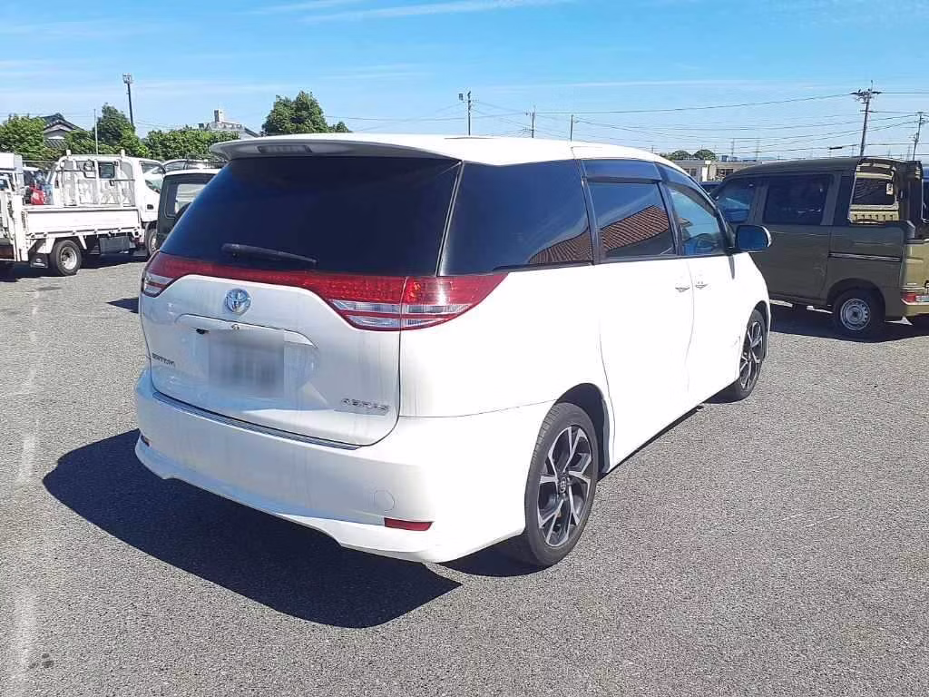 TOYOTA ESTIMA