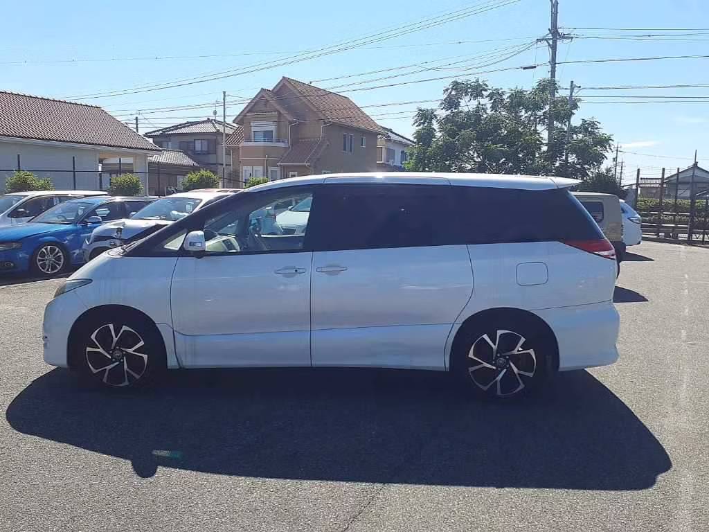TOYOTA ESTIMA