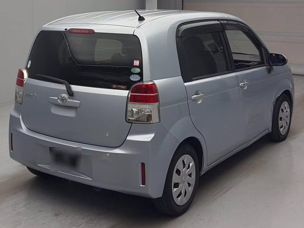 TOYOTA SPADE
