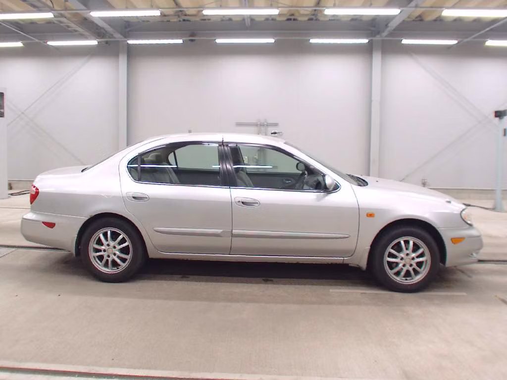 NISSAN CEFIRO