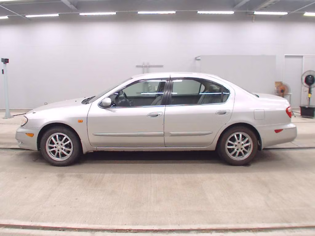NISSAN CEFIRO