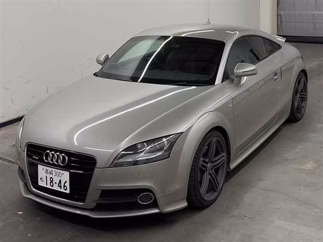 AUDI TT